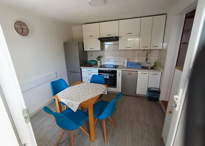 Apartament Miljenka *